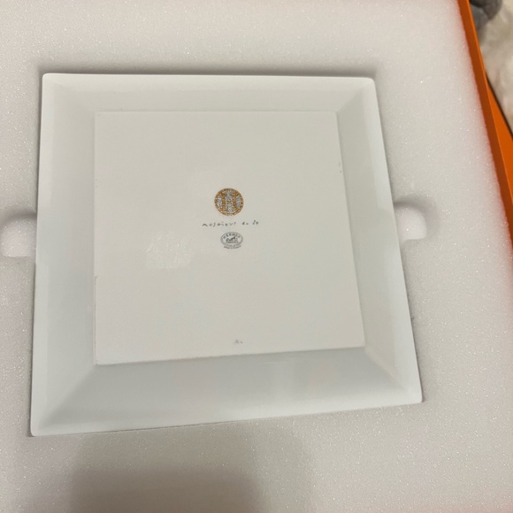 Hermes Porcelain Mosaique au 24 Square
Plate - Picture 3 of 4